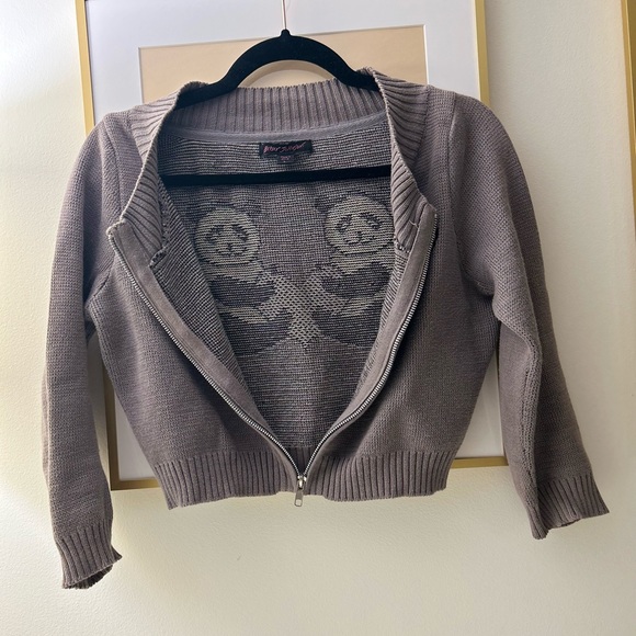 Betsey Johnson Crop Sweater - Picture 4 of 6